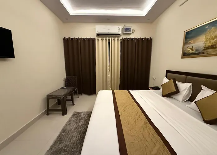 Hotel Pear By Tulsi Inn
