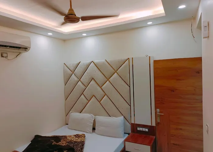 New Family Hotel Sona Just Walkable Distance From New Delhi Railway Station