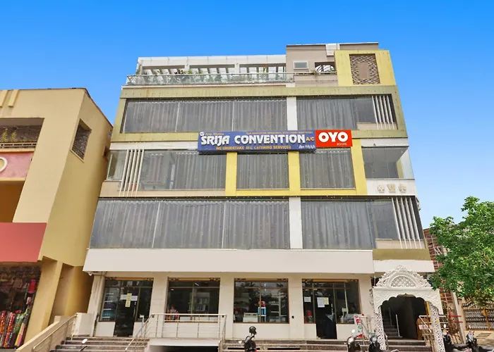Super Hotel O Dk Reddy Square