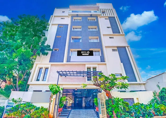 Super Townhouse Vijayawada Rajiv Gandhi Park