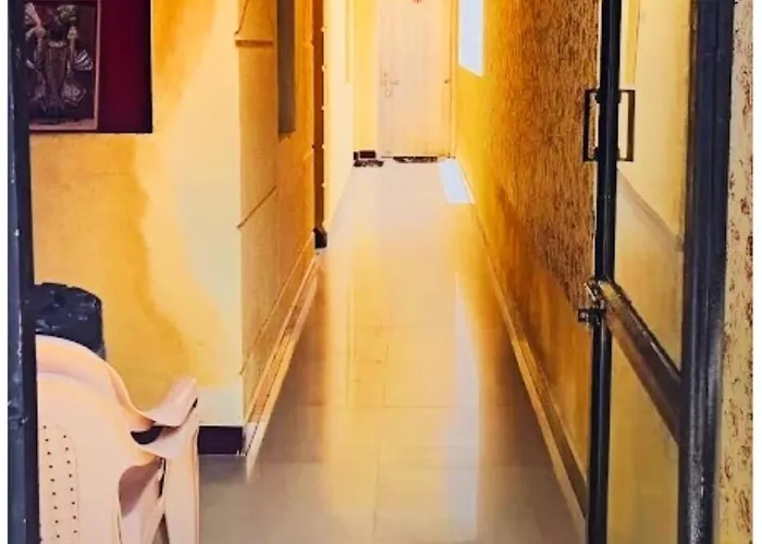 Hotel Yuvraj Ac Or Non Ac Both Room Dwarka Gujrat