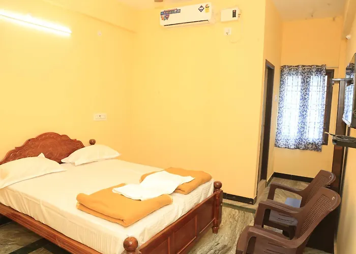 Lakshmi Mahal Rooms