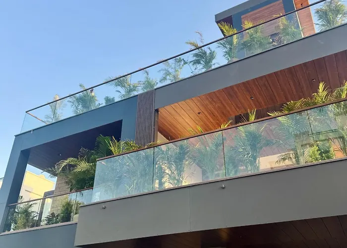 Skywood Villa Apartment
