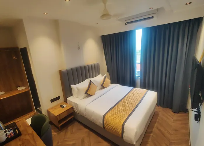 Lilium Hotels Talegaon