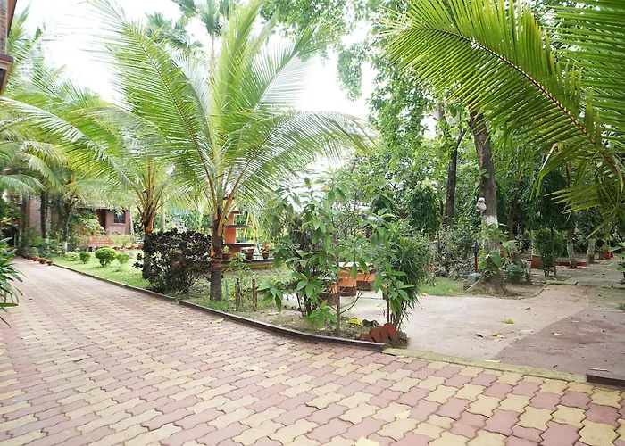 Whispering Woods Inn - Stay & Enjoy In Nature !