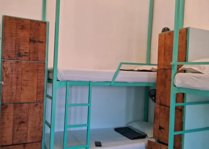 Molly'S Hostel