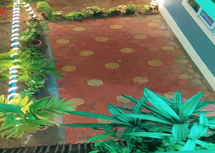 Arundekar Home Stay In 2 Minutes Walk Beach Ac Room