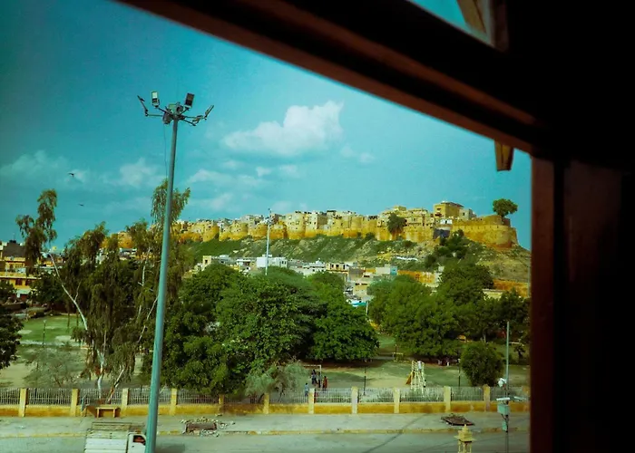 Hotel Jaisal Inn- Swimming Pool- Fort View Pure Veg Restaurant