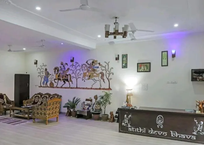 Hotel Ramayana Khajuraho - Family Boutique Hotel