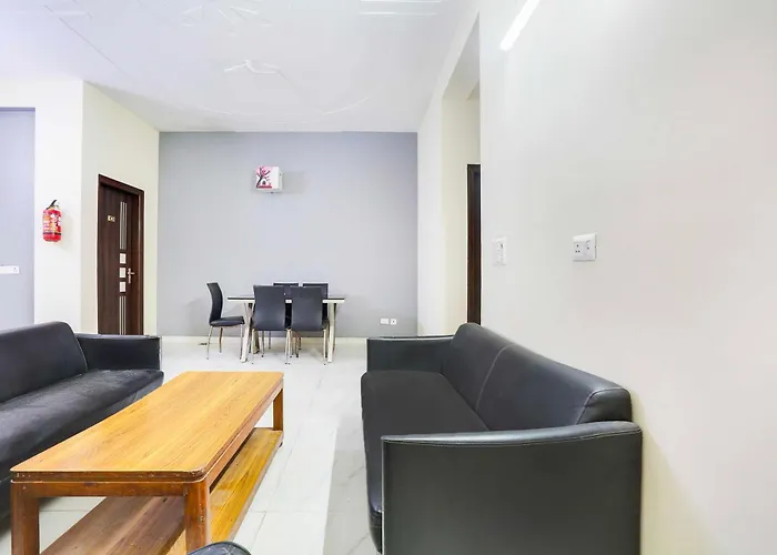 Hotel O Sector 45 Near Huda Metro Station