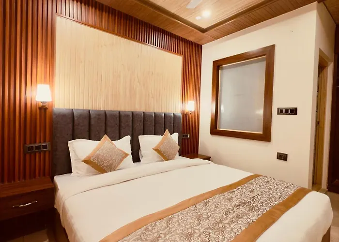 Milam Hostel