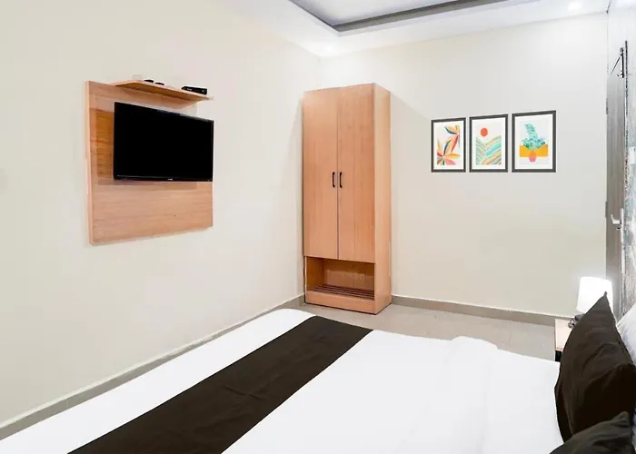 Hotel Elite Rooms & Banquet