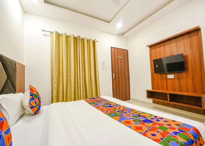 Solace Inn With Lift Near Golden Temple
