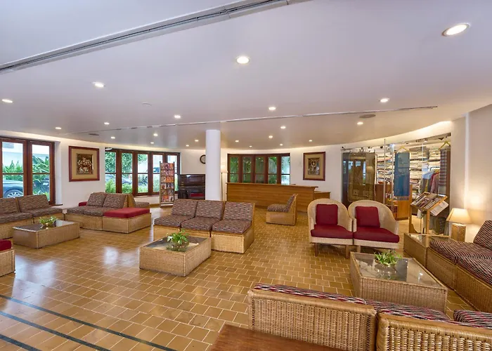 Casino Hotel - Cgh Earth, Cochin