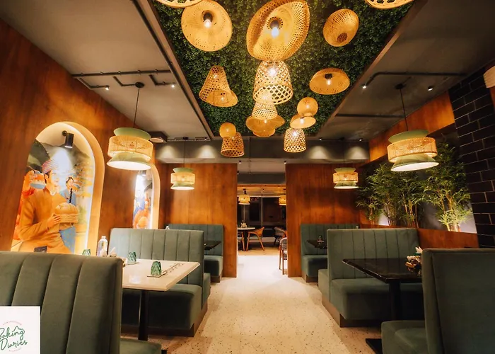 Amarjeet Hotel