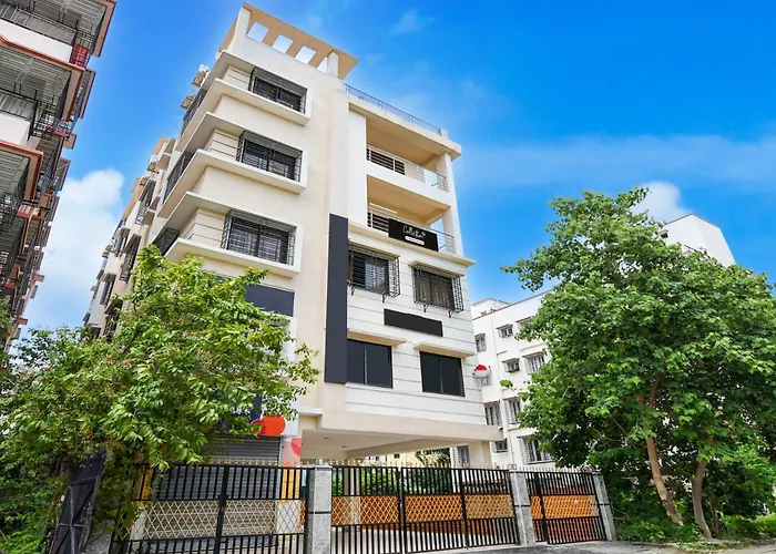 Collection O Axis Mall Road Formerly Moubani Residency