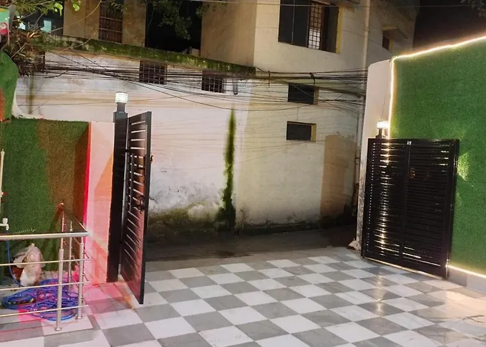Krishna Hotel