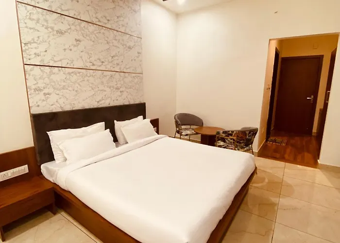 Hotel Hinglaj And Restaurant