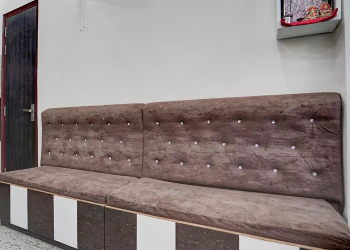 Hotel Nidhivan Dham - Near Janam Bhoomi Mathura