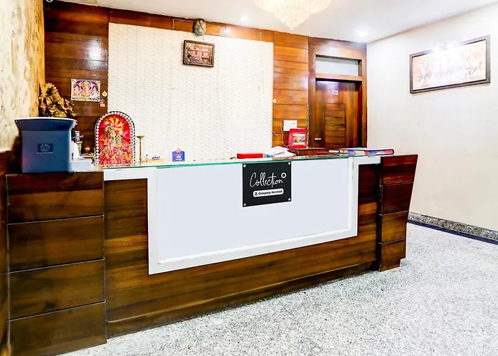 Super Collection O Kampoo Tiraha Road Formerly Siddhi Vinayak