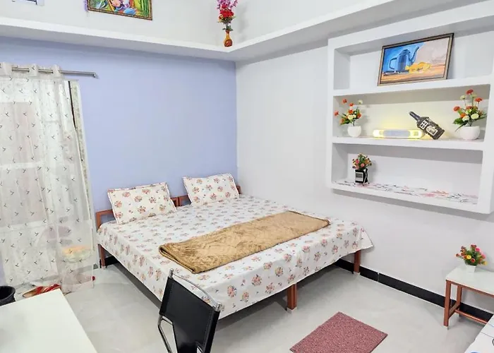Krishnaalay Guest House