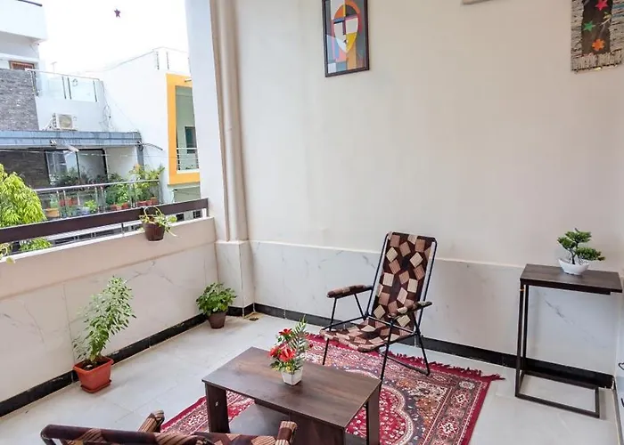 Krishnaalay Guest House