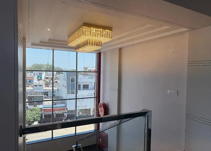 Hotel Ratan Palace
