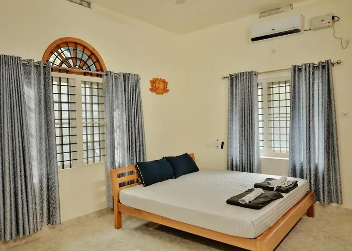 Akasha Nila Heavens 2 Bhk Homestay - Top Floor