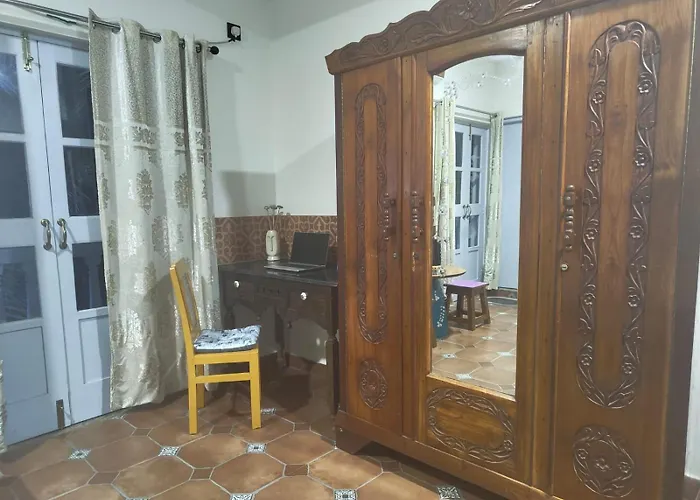 Studio Apartment Jungle View 2Minutes Drive To The Beach