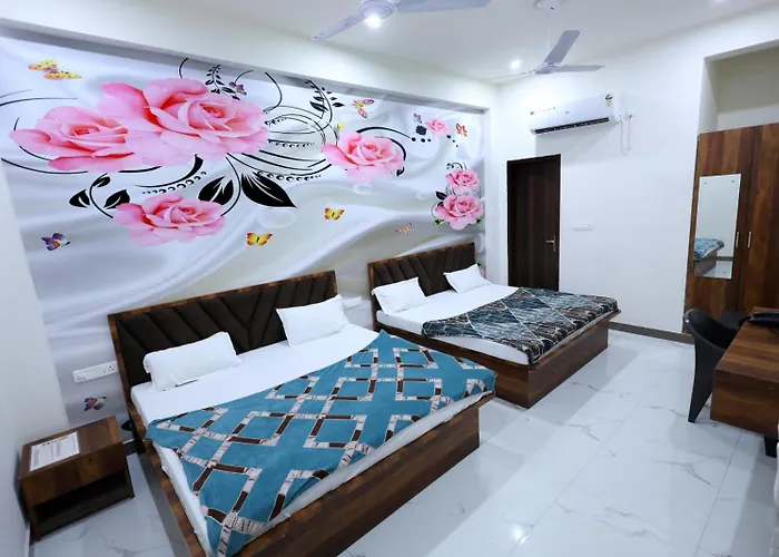 Shri Girraj Residency