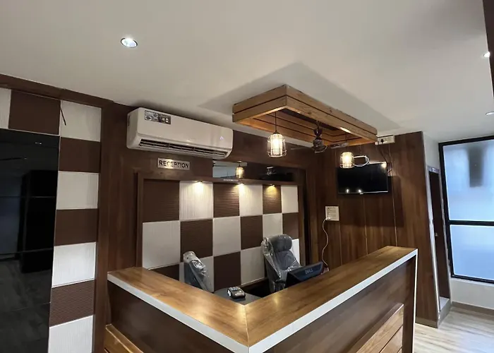 Crown Hotel