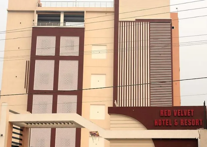 Red Velvet Hotel & Resort