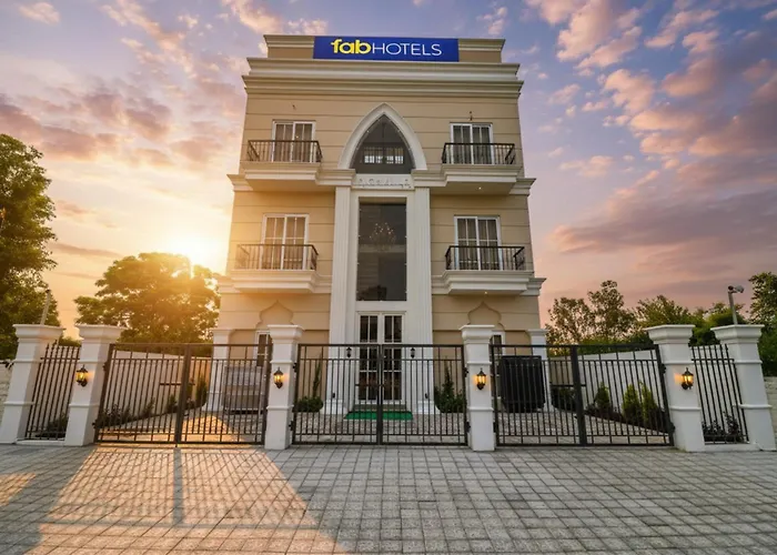 Fabhotel K9 Villa