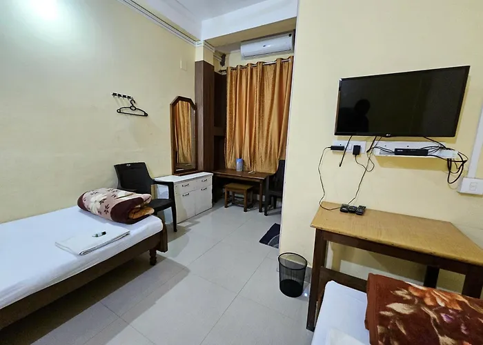 Hotel Rishiraj