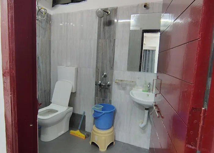 Leela Home Stay Indore - Marigold - One Bhk With Large Balcony