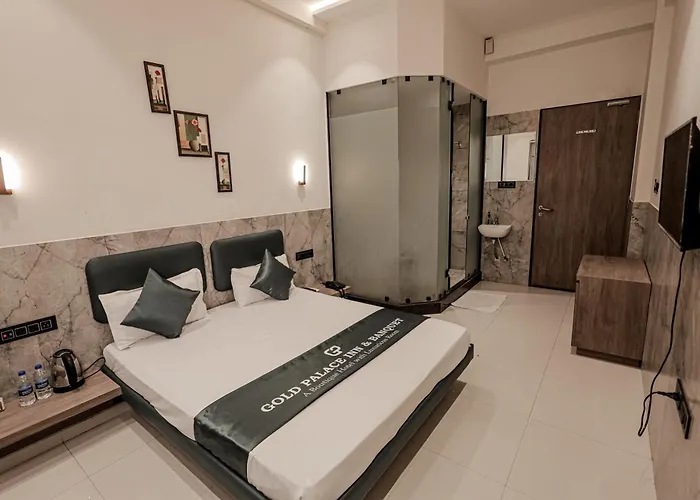 Hotel Gold Palace Inn