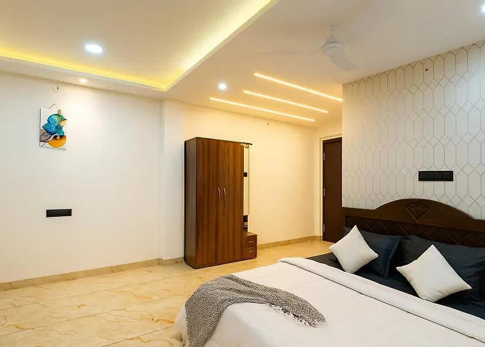 Home Escape Azure 3Bhk Bunglow Near Apollo Db City