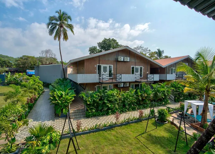 Raya Resorts