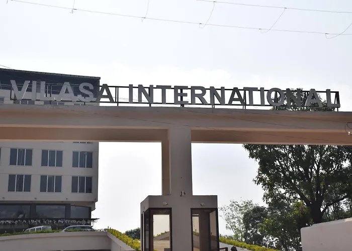 Hotel Vilasa International
