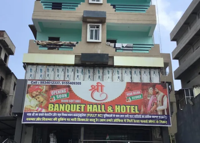 Shree Banquet Hall & Rooms