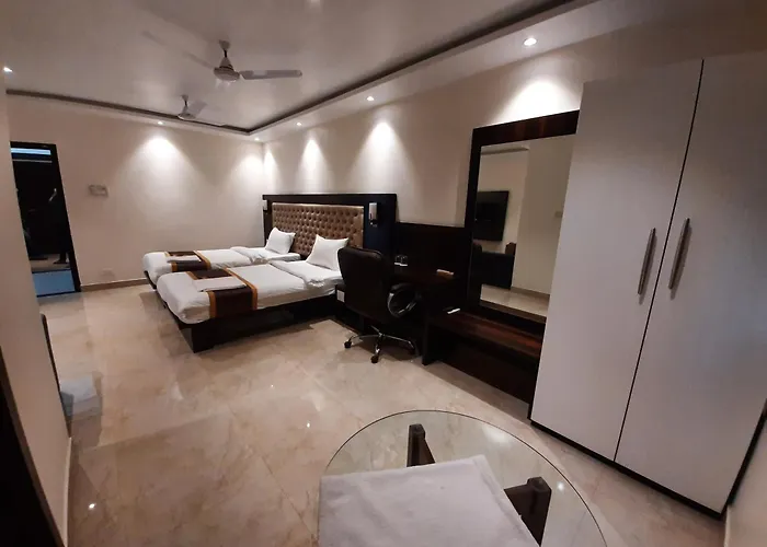 Hotel Hilltrip