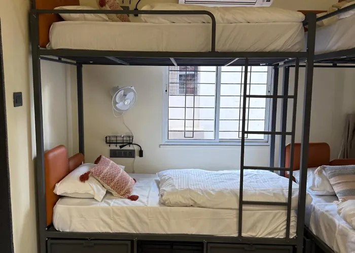 Offduty Hostel Koregaon Park