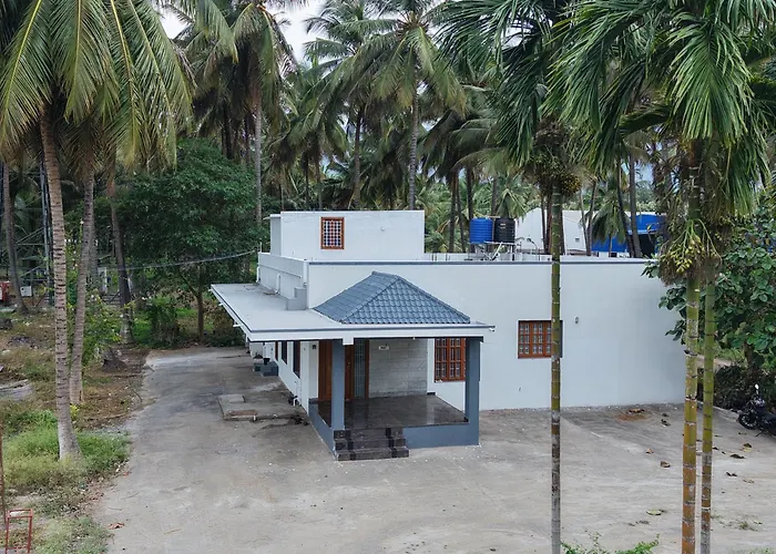 2Bhk White House Near Isha By Shivalaya Stays