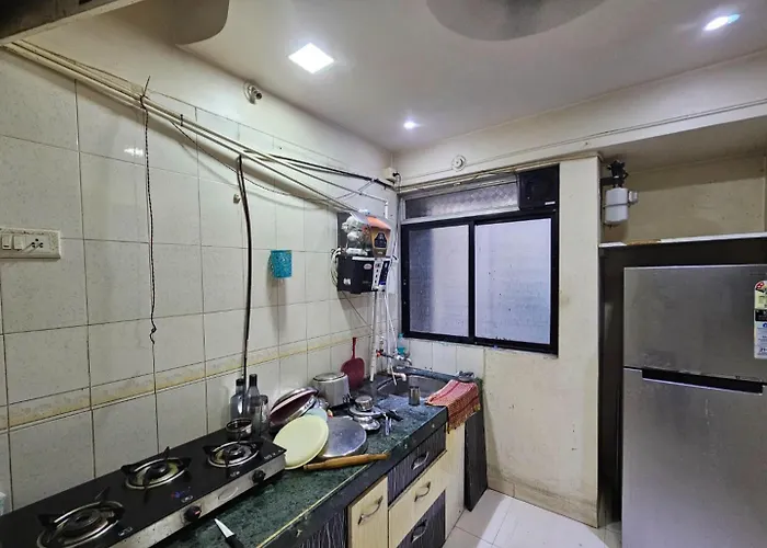 2-Sharing Ac Bed At Ghodbandar Road Male Only