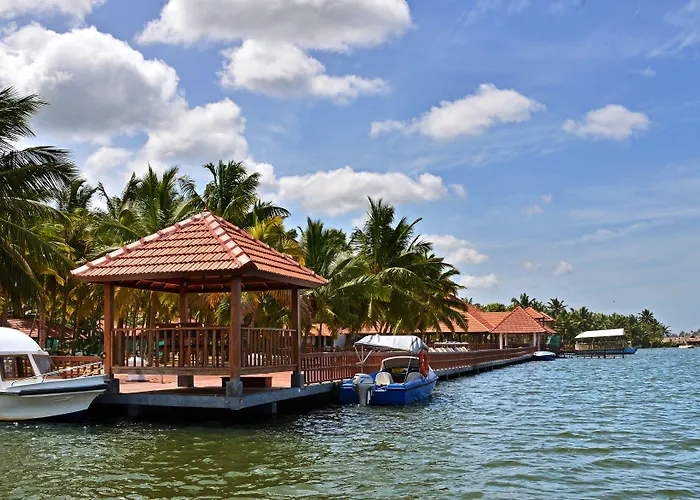 Estuary Sarovar Premiere Poovar Island