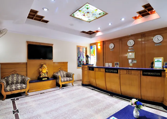Hotel Maharaja Residency