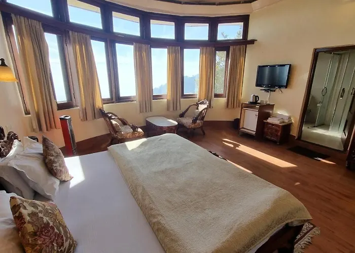 Hotel Padmini Nivas