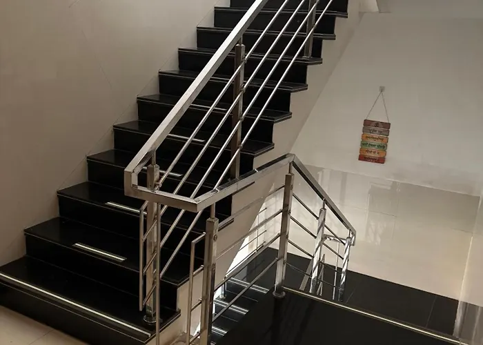 Shivaksh Rental Flats And Rooms- Best Hotel In Bhawani Mandi