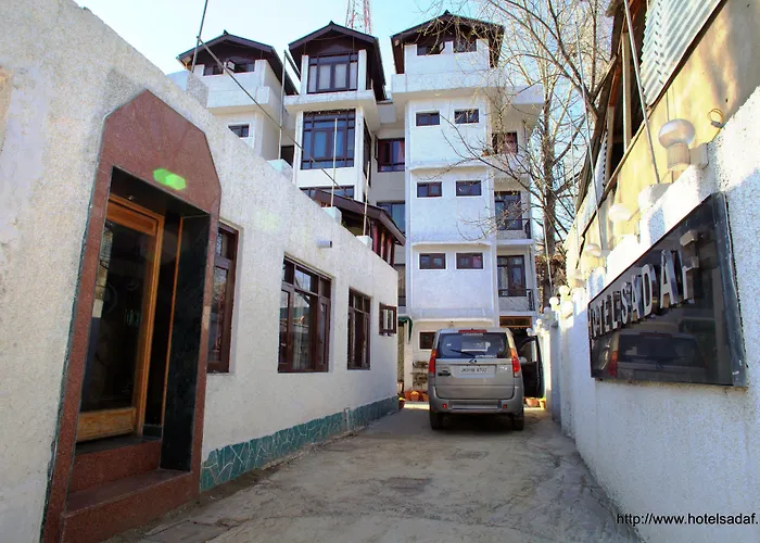 Hotel Sadaf