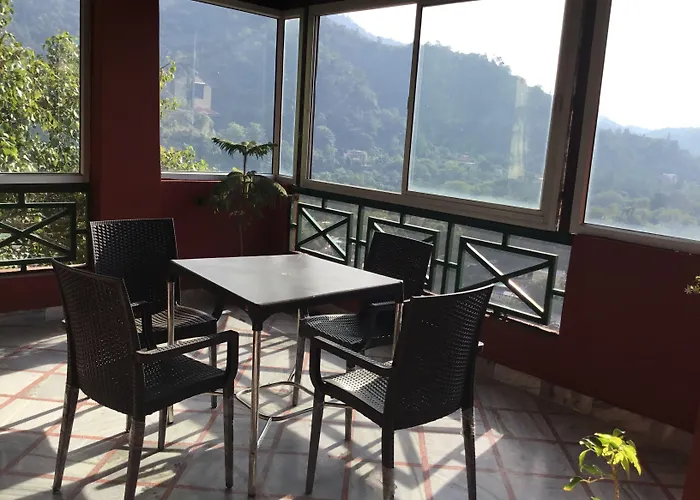 Hotel Ganesha Inn